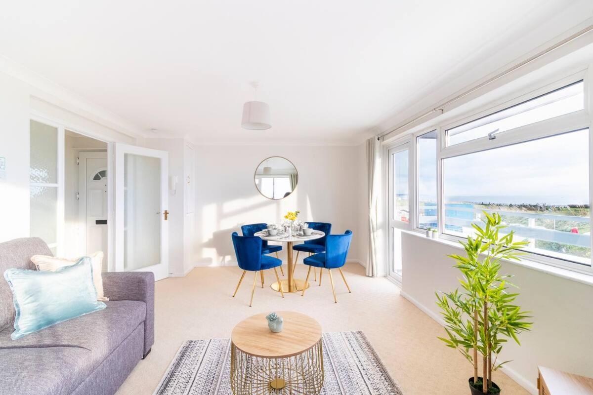 Incredible Sea View 2 Bedroom Beach Apartment Μπόρνμουθ Εξωτερικό φωτογραφία